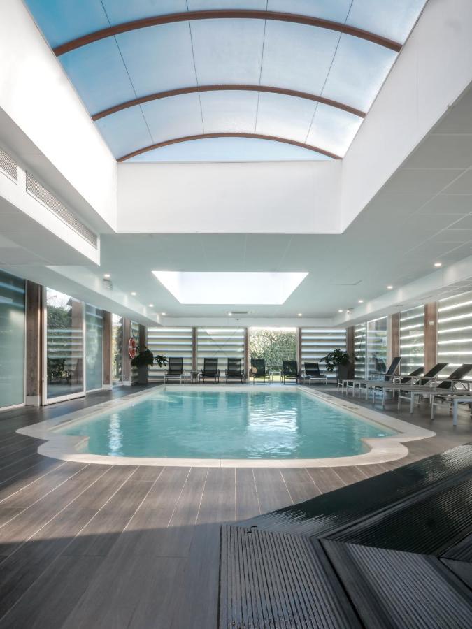 Relais De La Malmaison Paris Rueil Hôtel-Spa Buitenkant foto