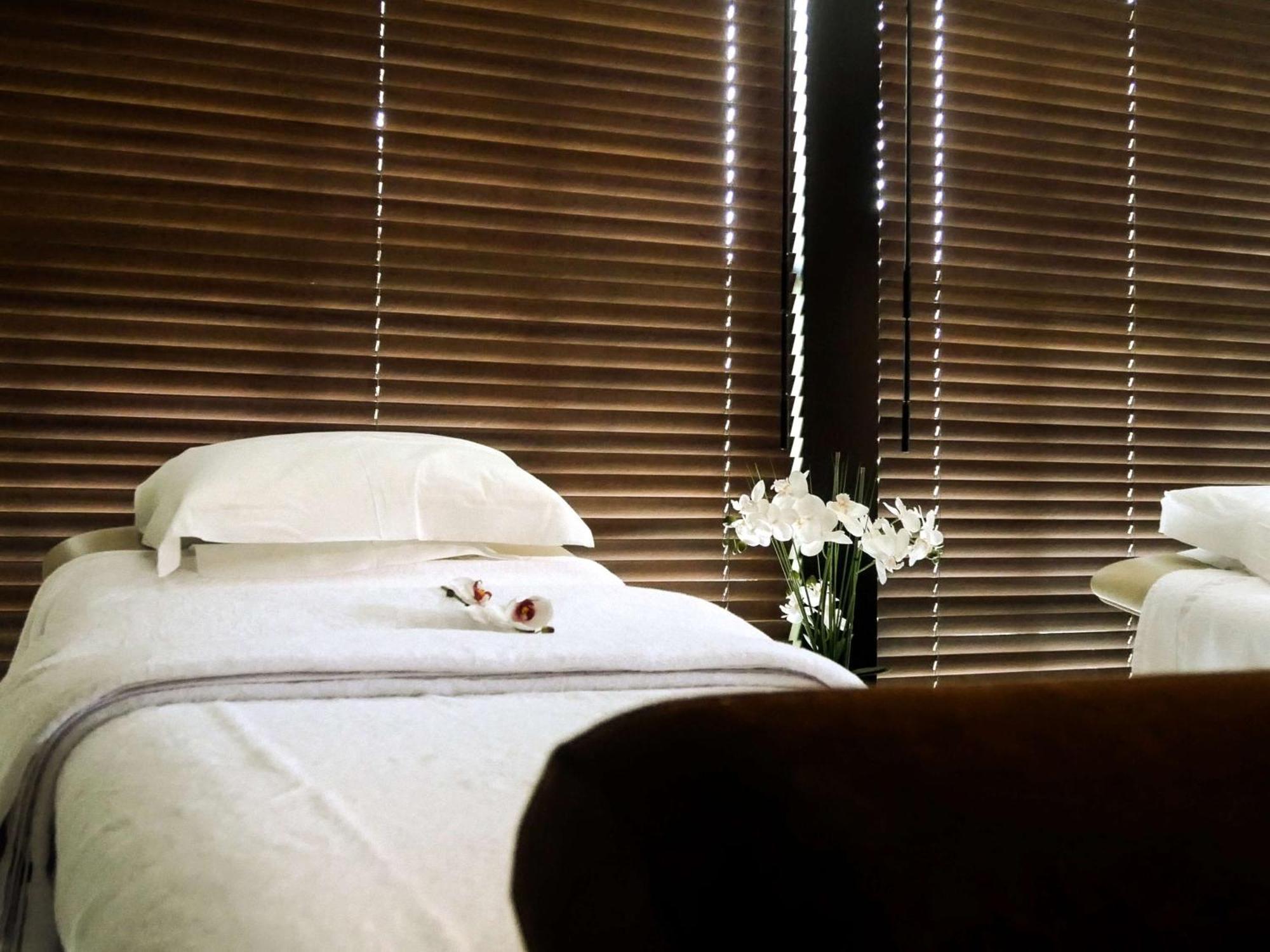 Relais De La Malmaison Paris Rueil Hôtel-Spa Buitenkant foto